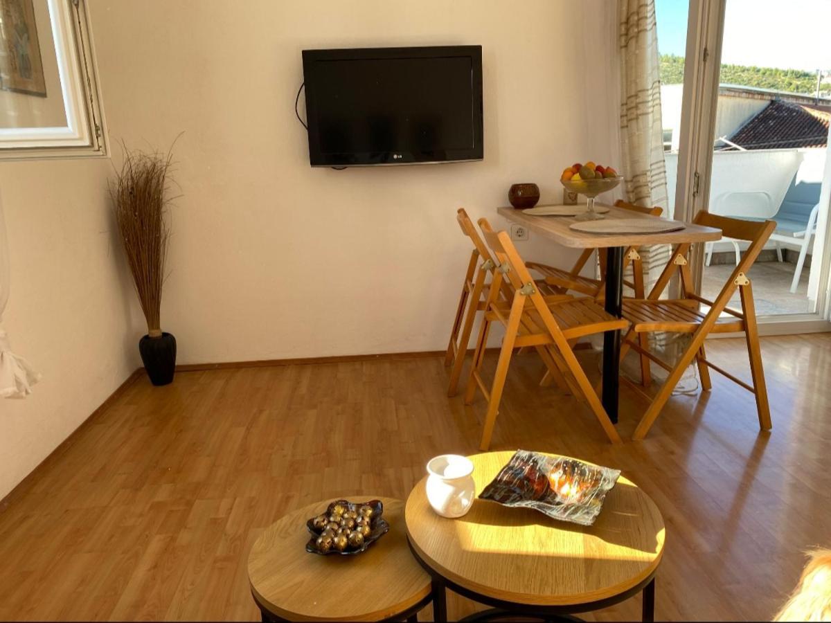 Apartment Remi, Penthouse With Balcony, Free Parking Marina Zewnętrze zdjęcie